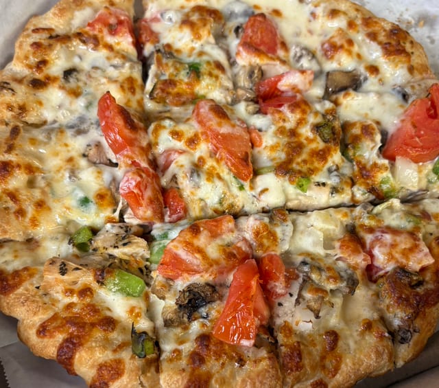 White Chicken Pizza (Large 16").