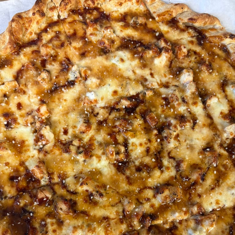 BBQ Chicken Pizza Delight