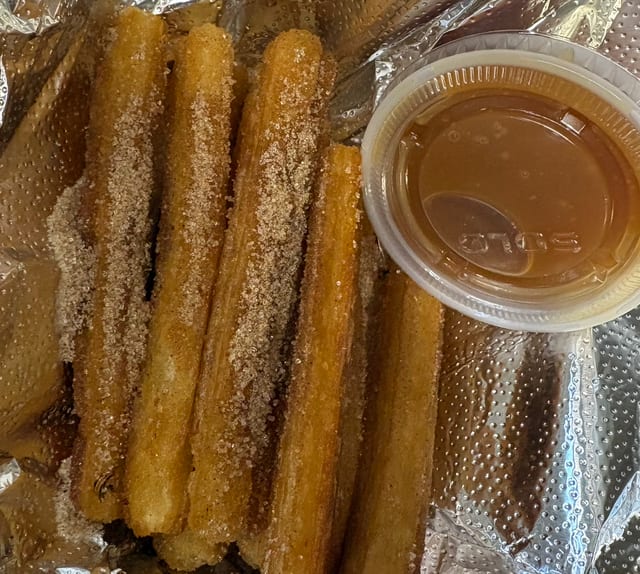 Churro Fries (10 Pieces).