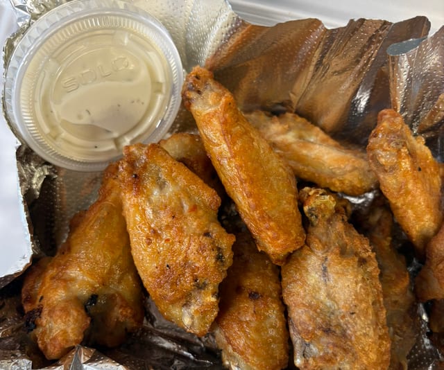 Bone-In Oven Roasted Chicken Wings (12 oz).