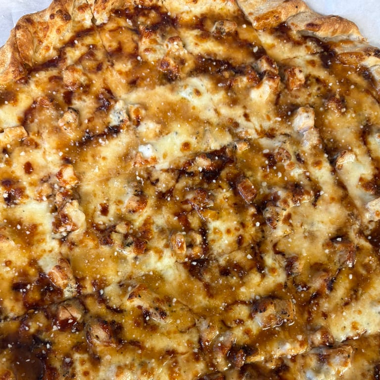 BBQ Chicken Pizza Delight